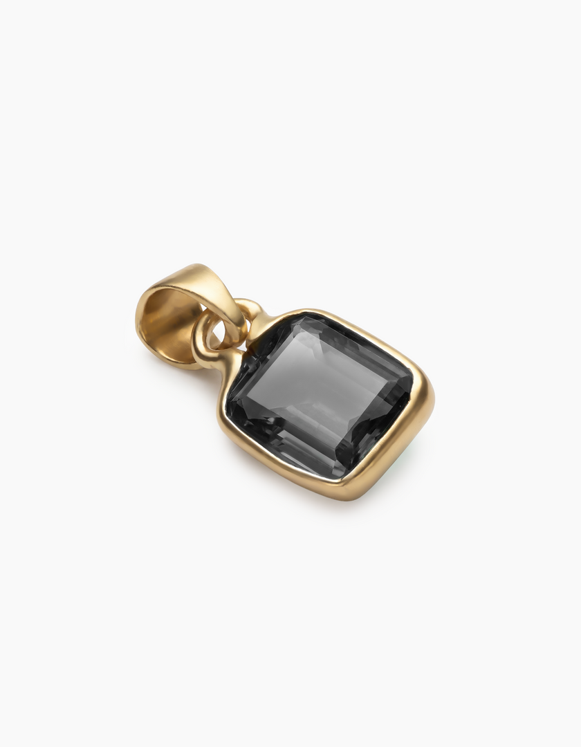 Emerald black  pendant gold plated