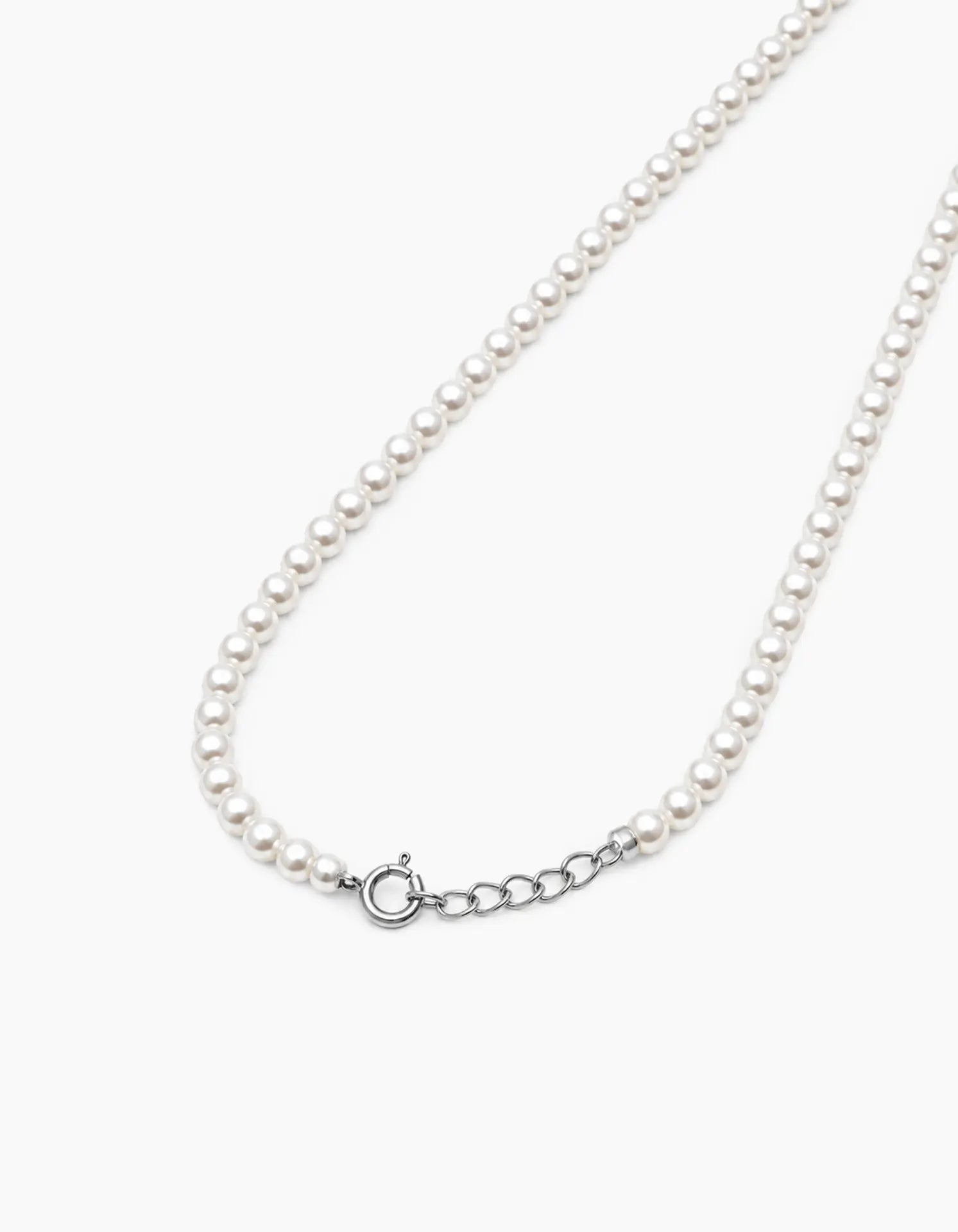 Classic Pearl Necklace